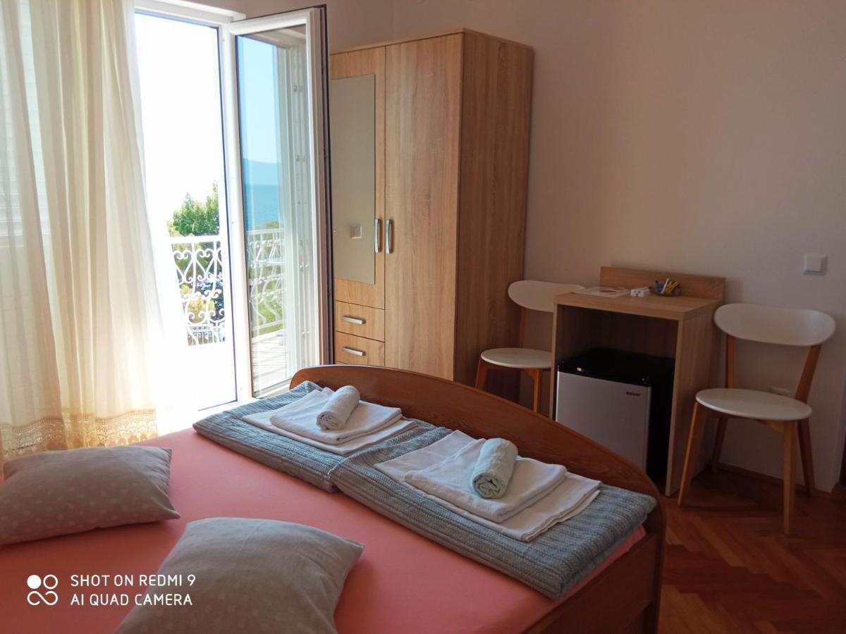 Guesthouse Kod Irene Gradac  Exterior foto
