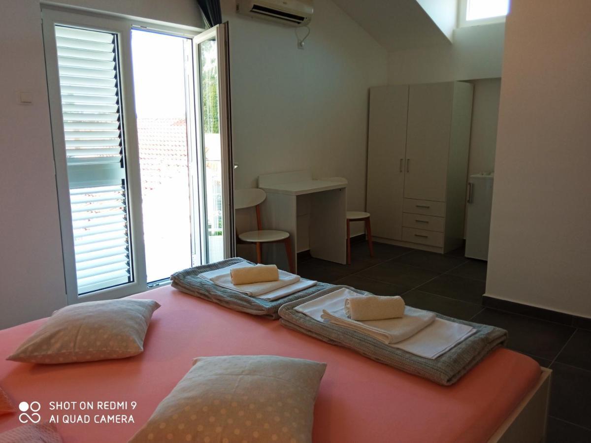 Guesthouse Kod Irene Gradac  Exterior foto